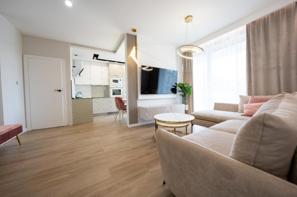 Rodzinne Apartamenty Bardzo Blisko Plazy Rewal Exterior photo